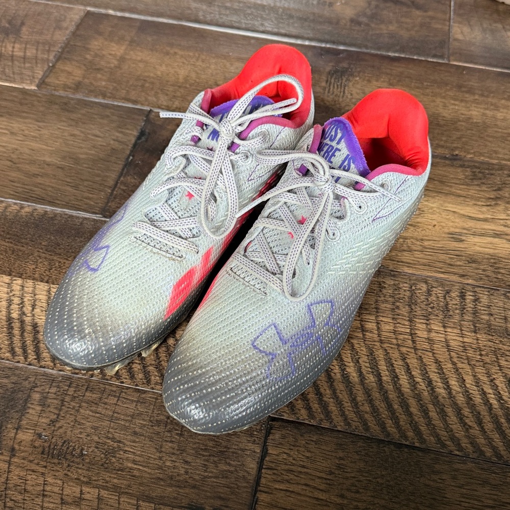 Under‎ Armour EUC women’s Blur Smoke MC Football / Soccer Cleats 7.5